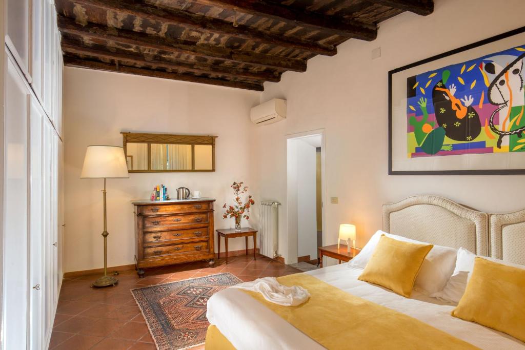 Boutique Hotel Campo de' Fiori - Resim 39