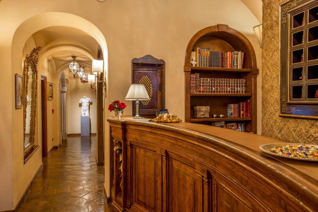 Boutique Hotel Campo de' Fiori - Resim 31