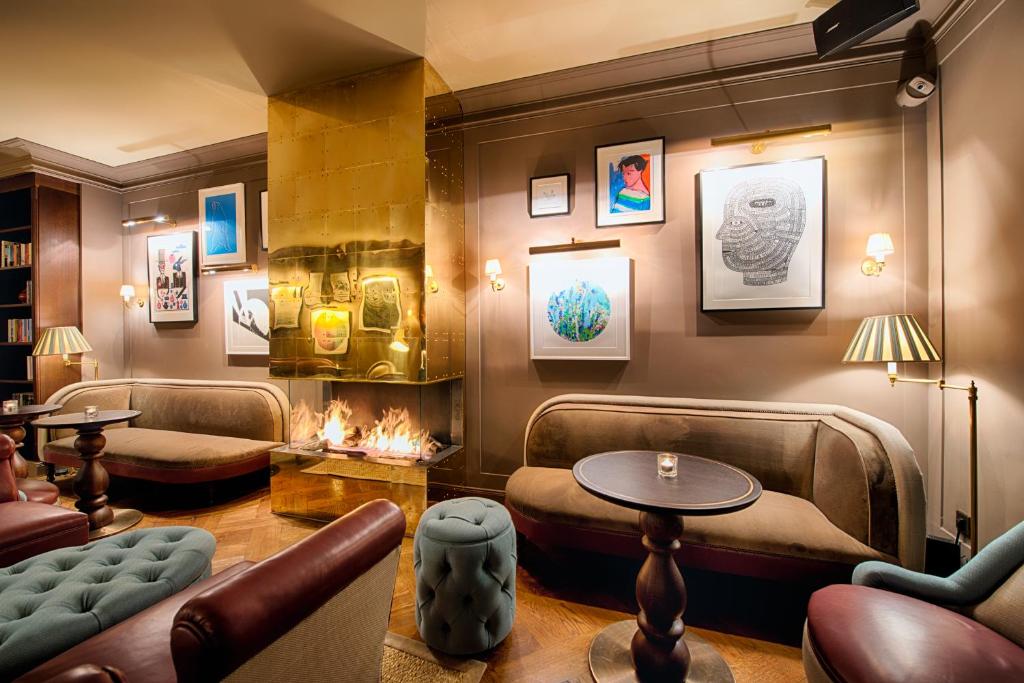 Posezení v ubytování Mondrian Suites Berlin am Checkpoint Charlie