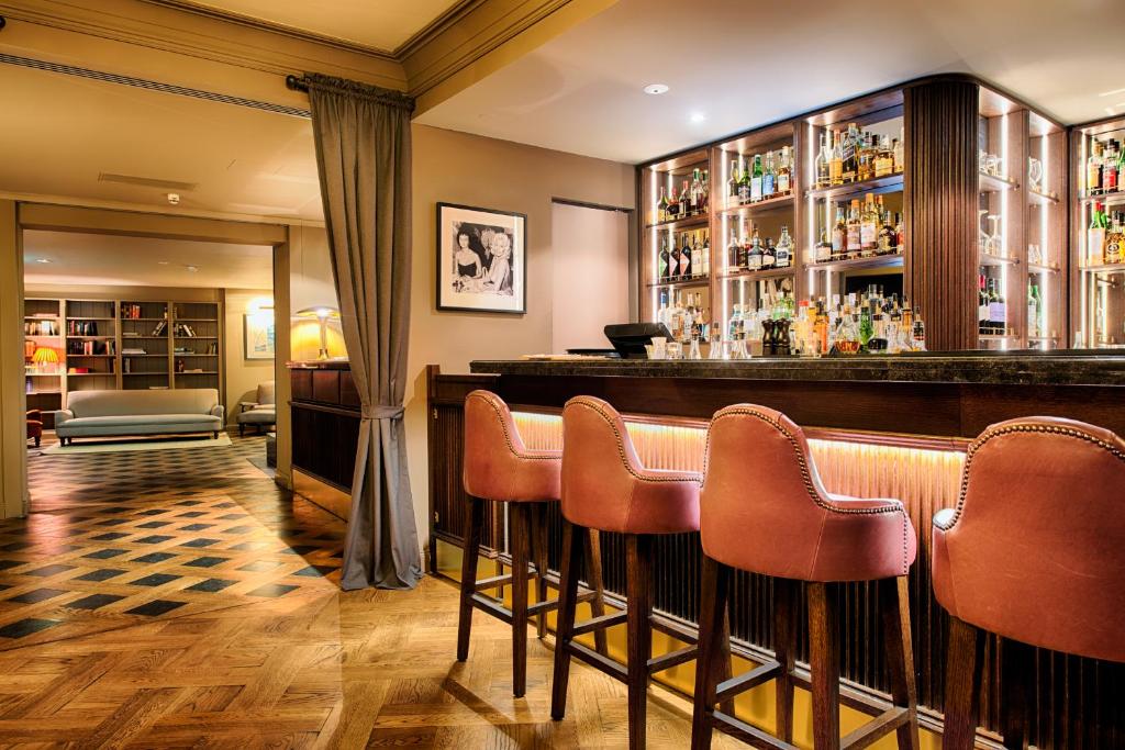 Lounge nebo bar v ubytování Mondrian Suites Berlin am Checkpoint Charlie