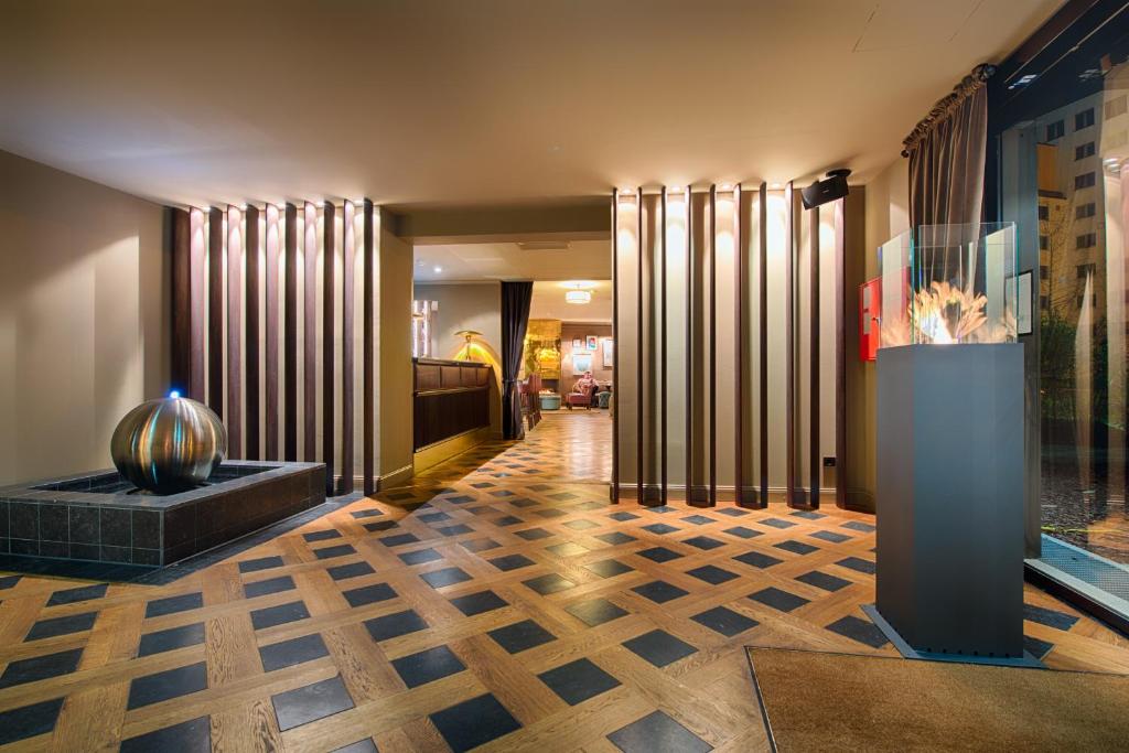 Posezení v ubytování Mondrian Suites Berlin am Checkpoint Charlie