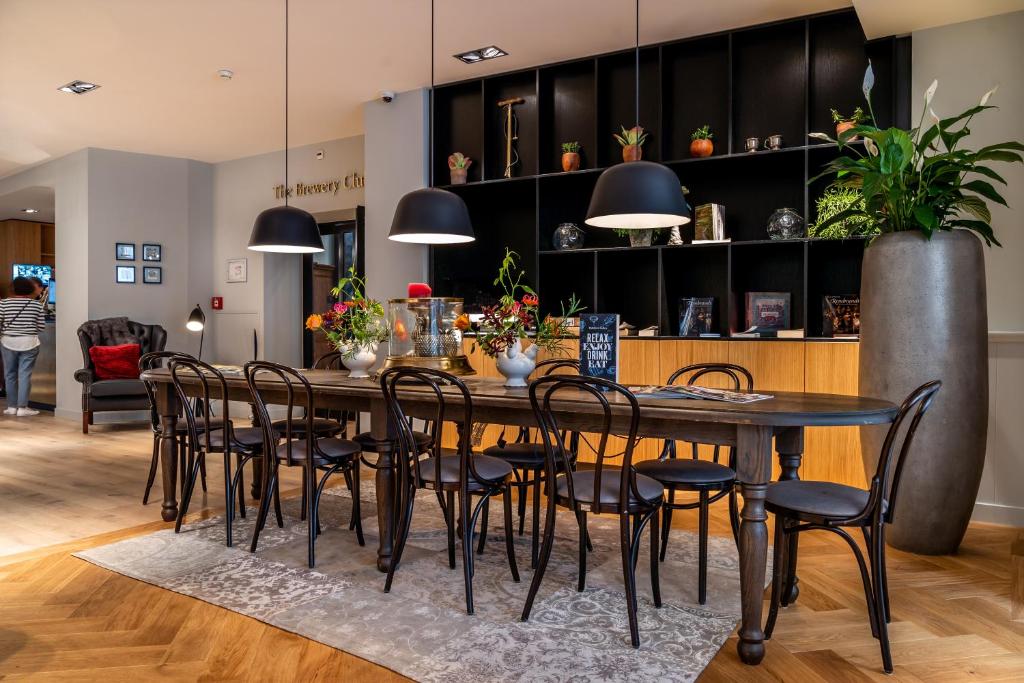 Een zitgedeelte bij Hotel Die Port van Cleve