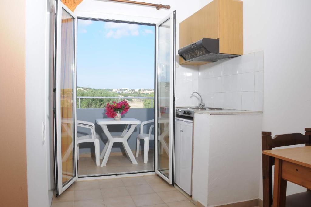 Mastorakis Hotel and Studios - 19