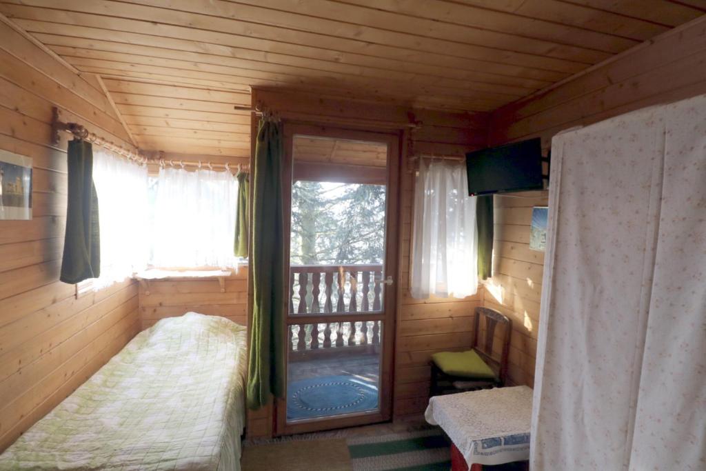 EkoPens - Double Room With Shared Bathroom