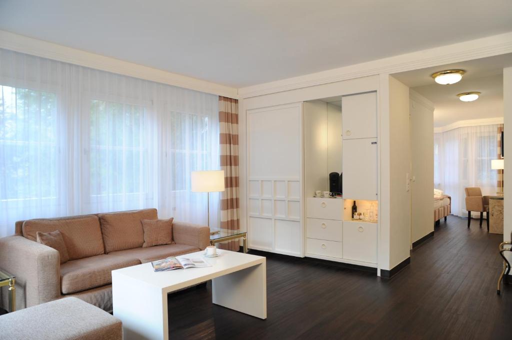 relexa hotel Schatten Stuttgart - Resim 18