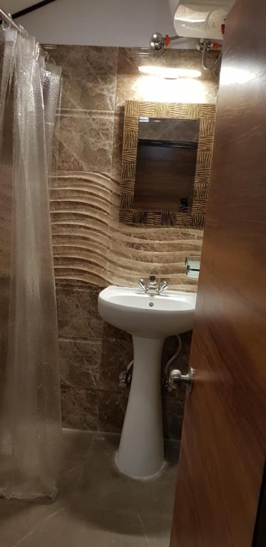 Koupelna v ubytování Hotel Rushabh Home