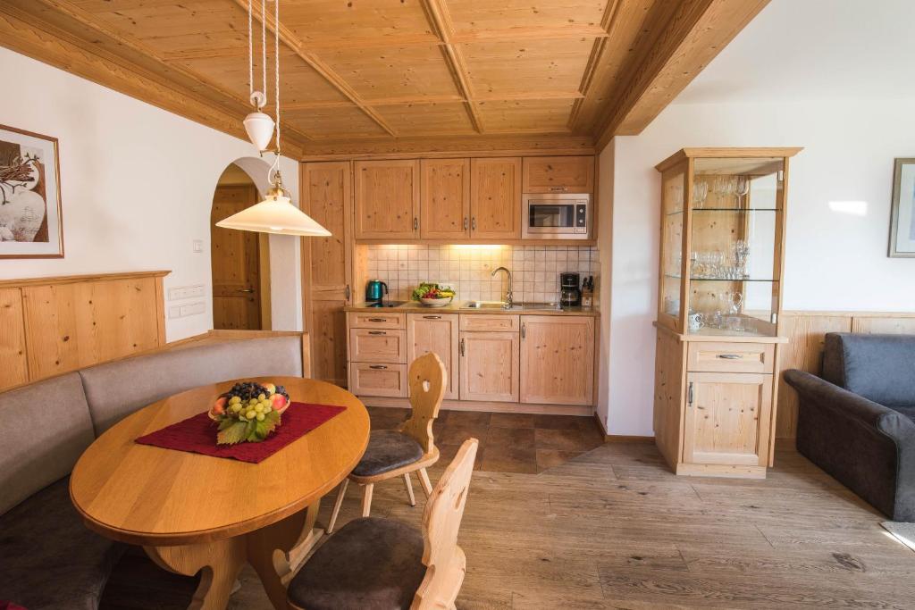 Kuchyň nebo kuchyňský kout v ubytování Apartments Pitschlmann