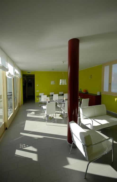 Posezení v ubytování 6 Porte Guesthouse