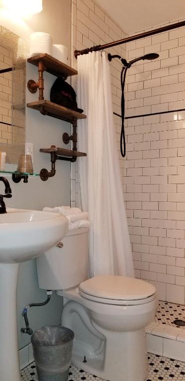 Inn on the Riverwalk - Suite Queen Con Dos Camas Individuales - Planta Baja