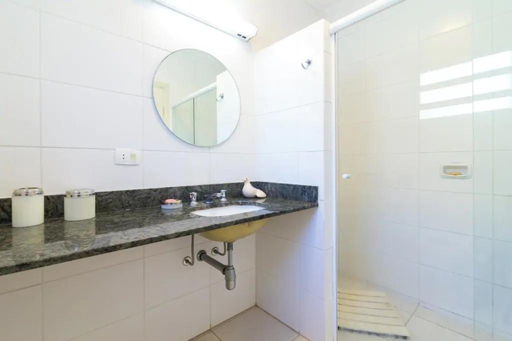  Ilhabela Beach House