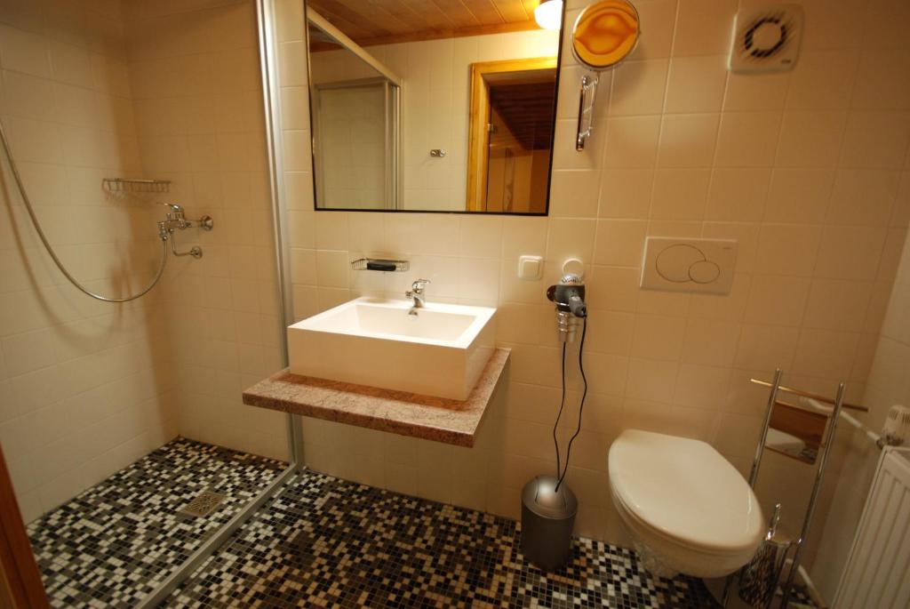 Koupelna v ubytování Moving Rooms