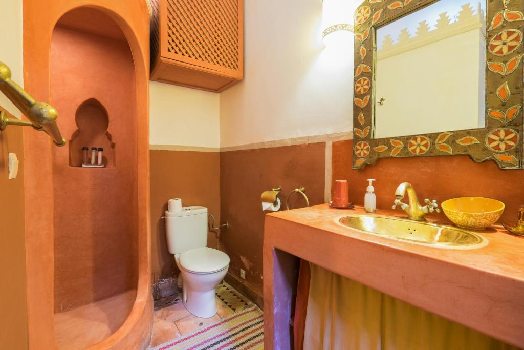 Koupelna v ubytování Riad Sable Chaud