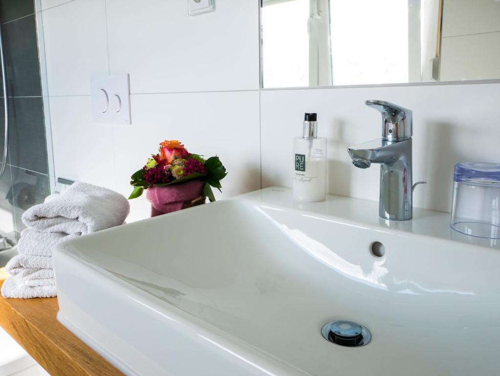 Hotel Löwen Garni - B&B - 3