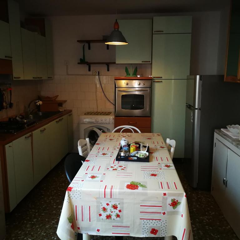 Kuchnia lub aneks kuchenny w obiekcie Appartamento Marty