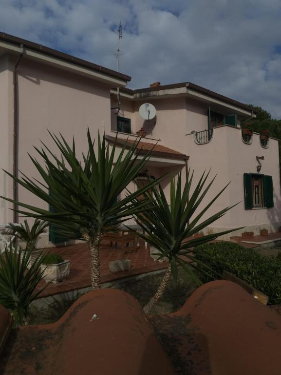 Vonkajšia záhrada v ubytovaní Villa Curti