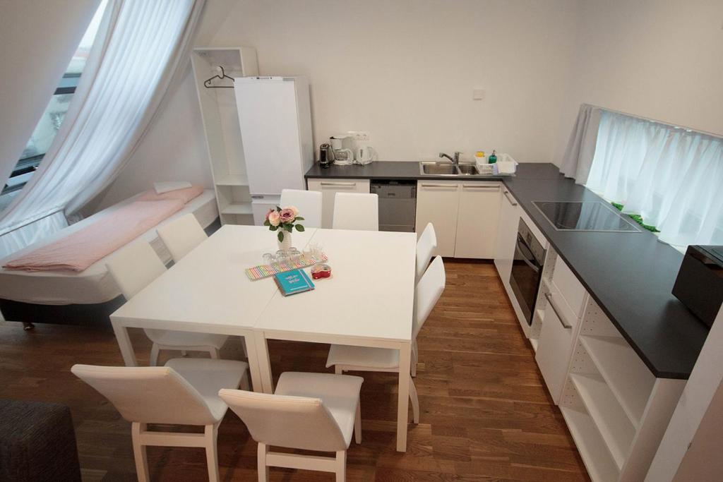 Kuchyň nebo kuchyňský kout v ubytování Betariel'com Hauptbahnhof