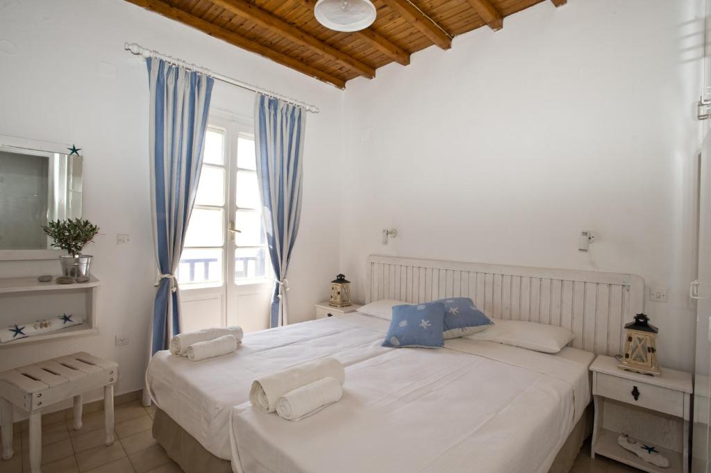 Gryparis' Club Apartments - 10