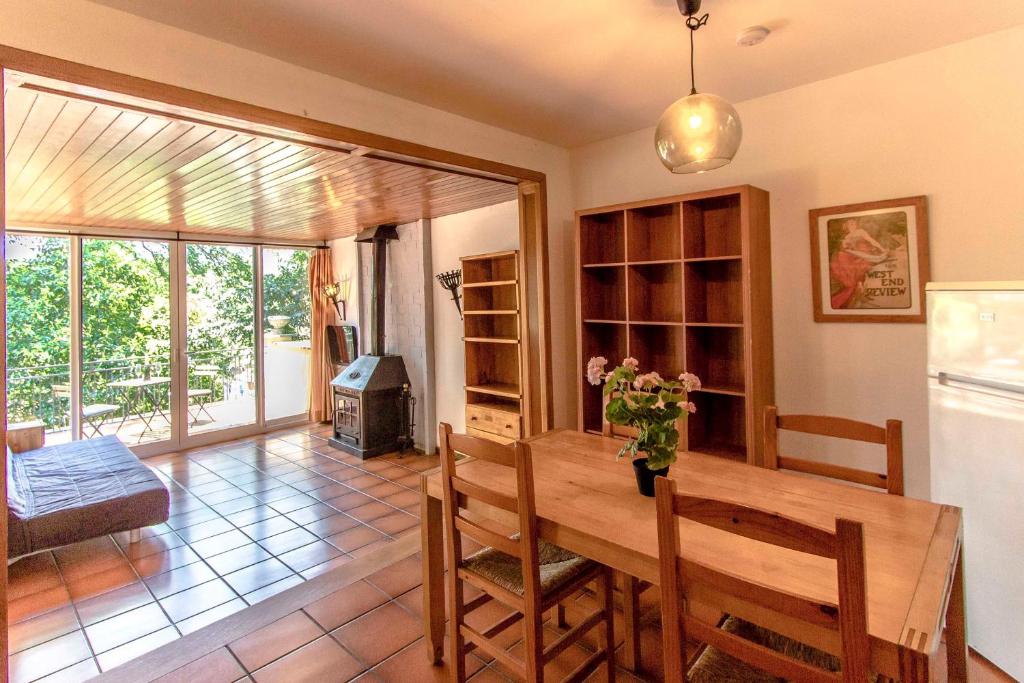 Posedenie v ubytovaní Les Canyes Cottage, Private Villa Resort