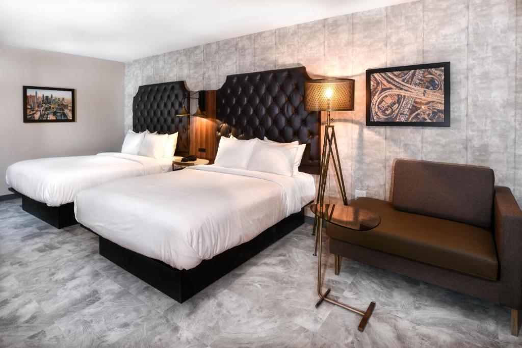Hollywood Inn Suites Hotel - Queen Suite
