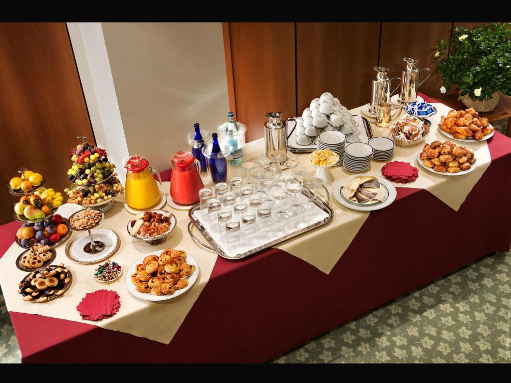 Hotel Cavour - Resim 12