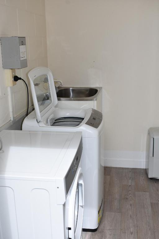 Baywatch Motor Inn - Resim 37