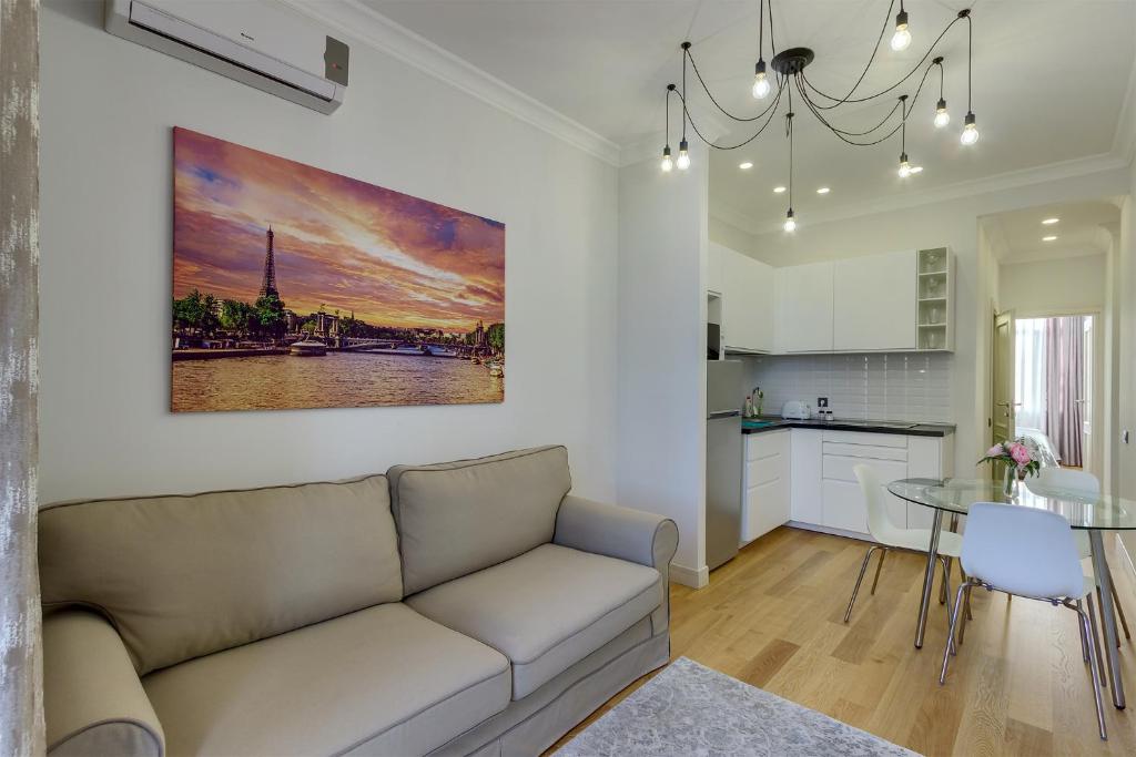 Opera Apartments Almaty - Apartamento Estándar