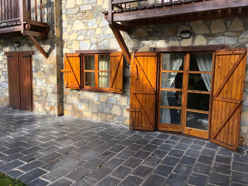 The 10 best pet-friendly hotels in Taüll, Spain | Booking.com