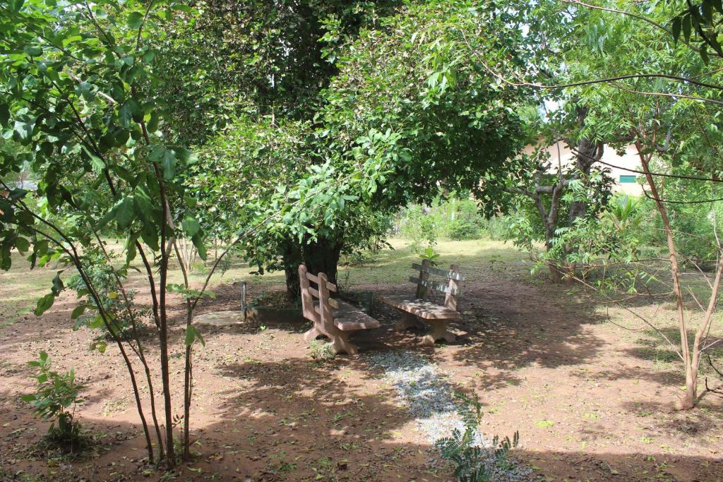 Zahrada ubytování Wilpattu Holiday Home