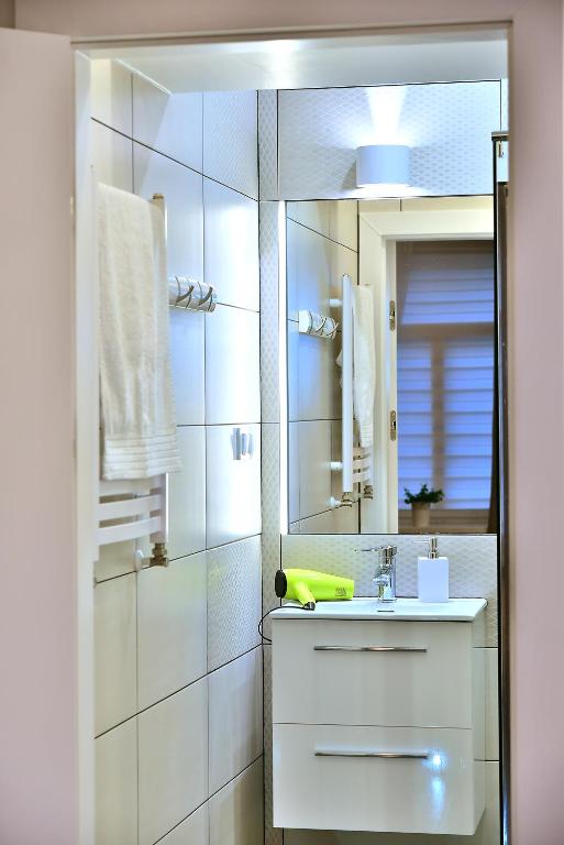 Apartamenty Sjesta Centrum w centrum miasta z prywatnym parkingiem - 7