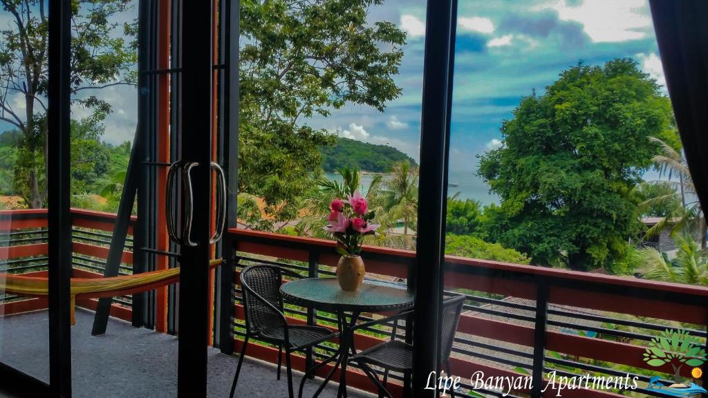 Lipe Banyan Apartments - 9