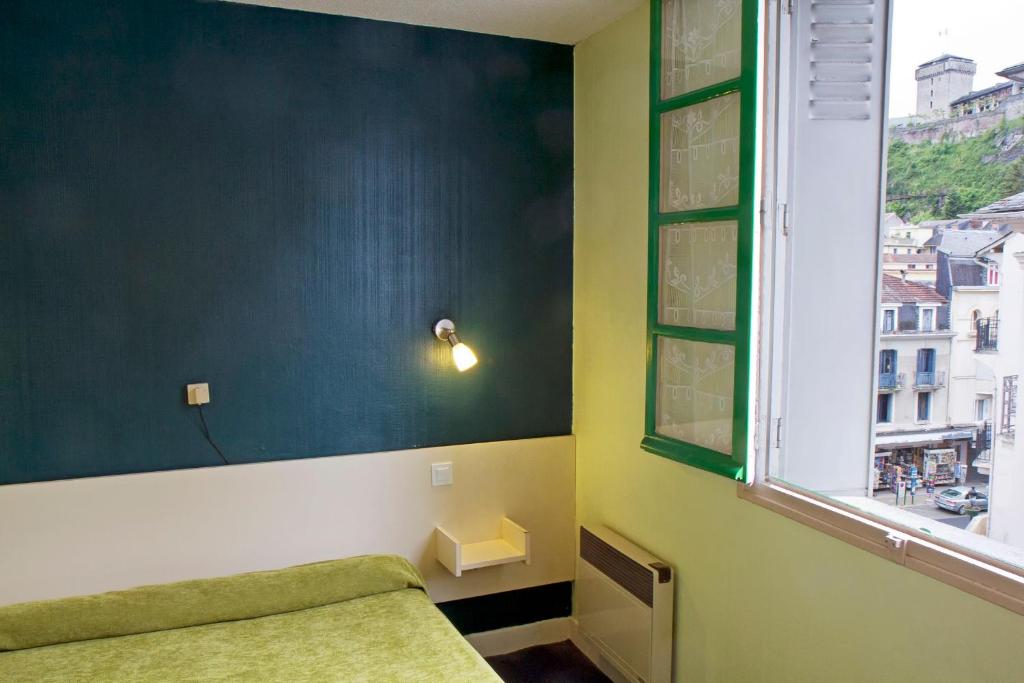 Posezení v ubytování Hôtel Croix des Nordistes
