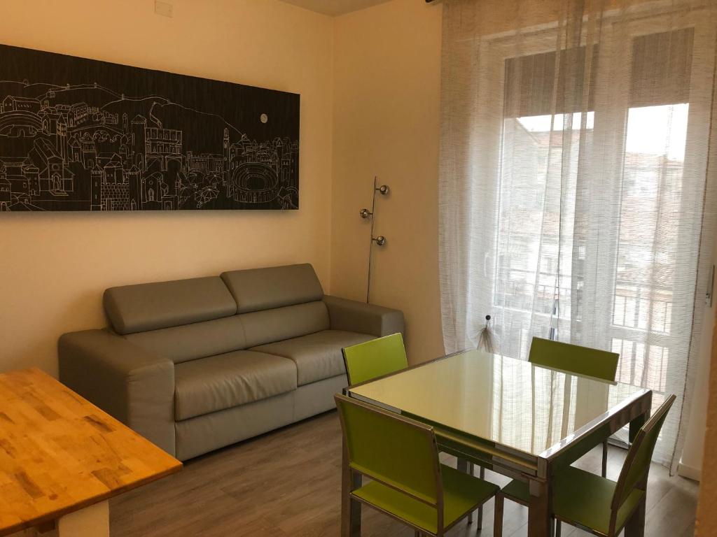 Posedenie v ubytovaní Appartamenti Giada