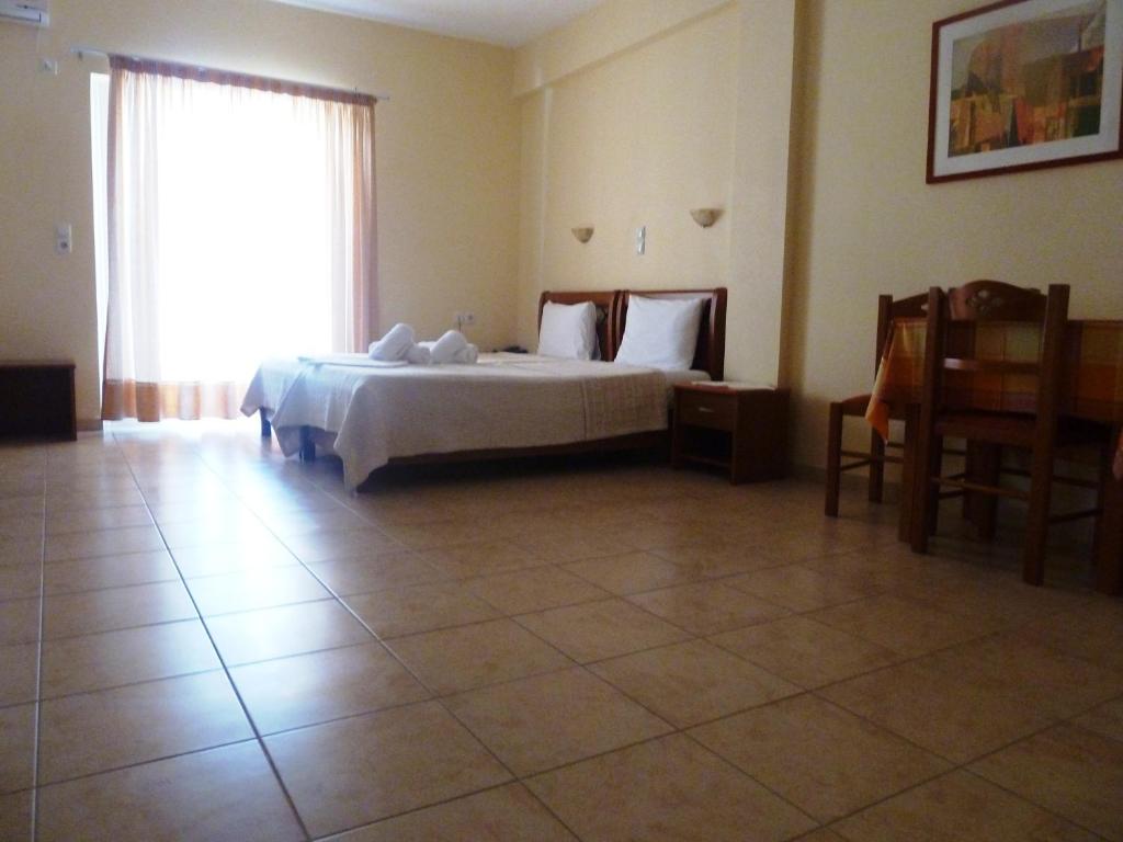 Postel nebo postele na pokoji v ubytování Elafonisos Diamond Resort