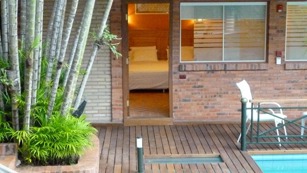 Bazén v ubytování Villa Floreal Hotel Boutique nebo v jeho okolí
