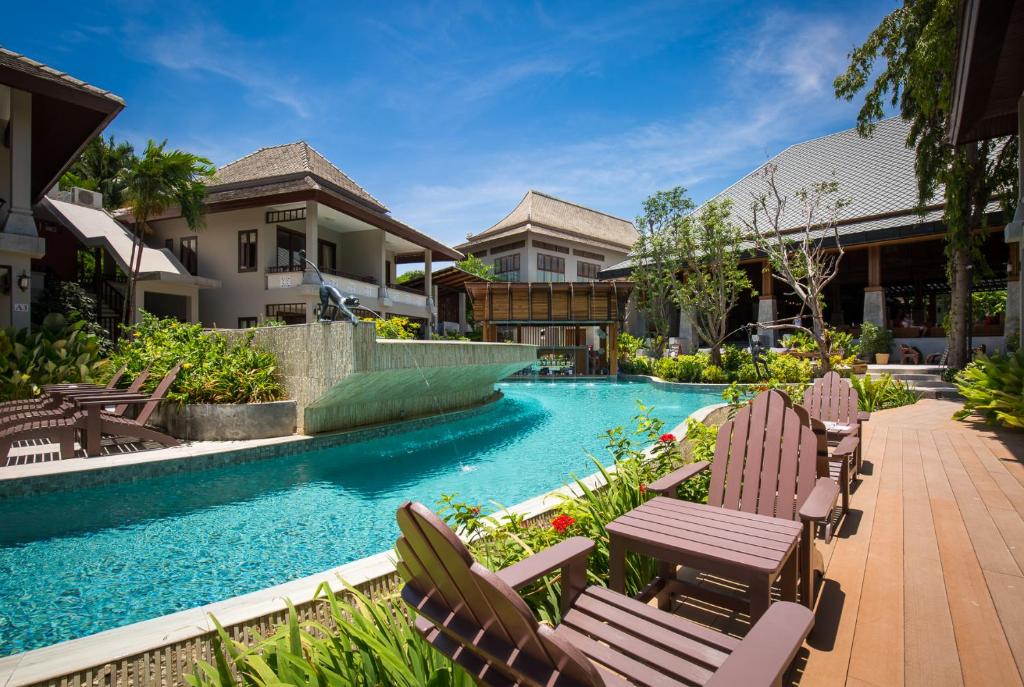 Bazén v ubytování Chaweng Garden Beach Resort - SHA Plus nebo v jeho okolí