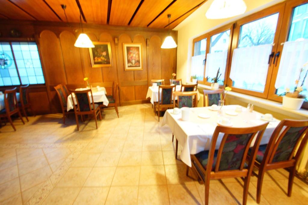 Posezení v ubytování Airport Hotel Filder Post