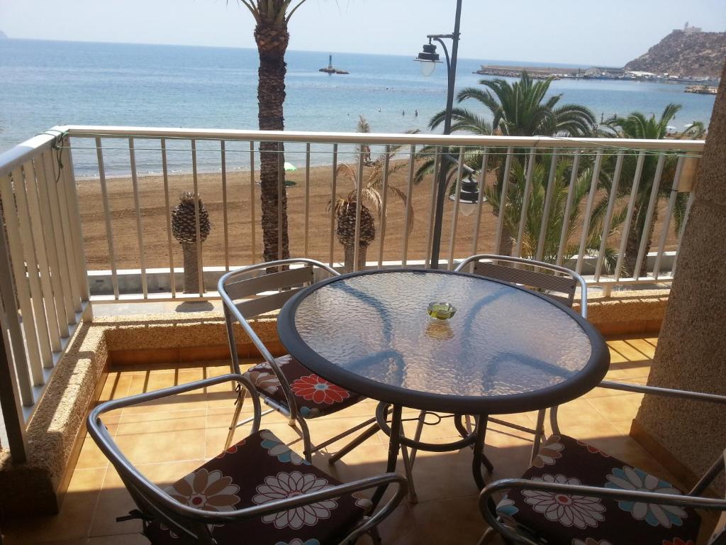 Fotografie z fotogalerie ubytování BAHIA MAZARRON apartamento en primera linea playa v destinaci Puerto de Mazarrón