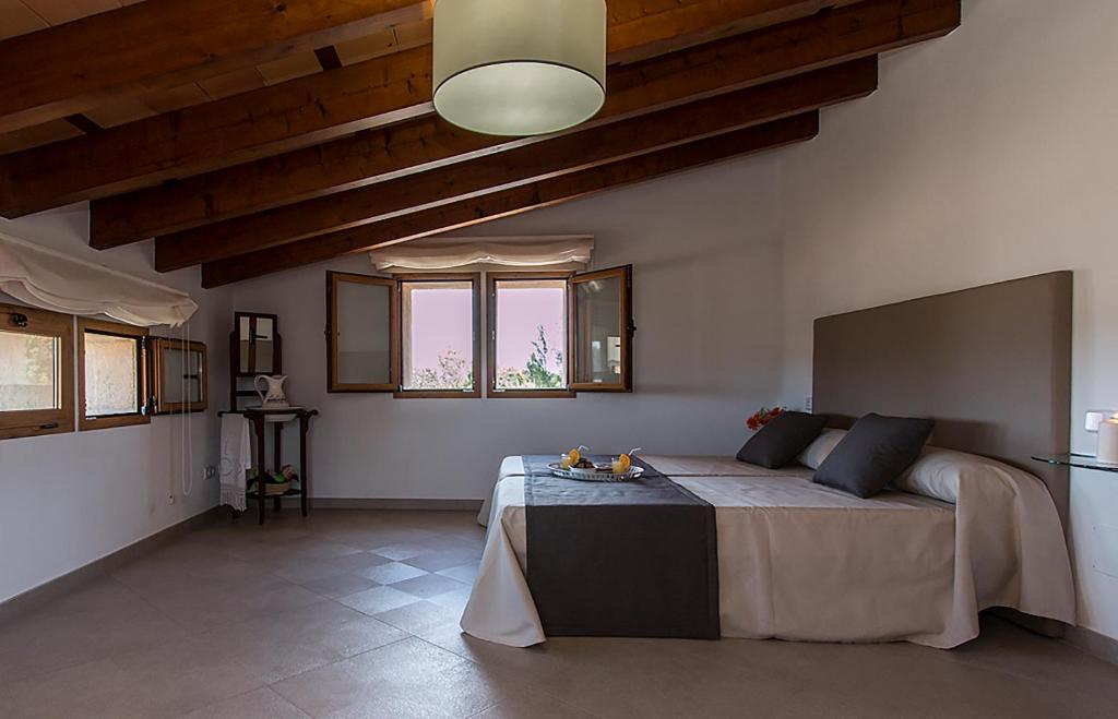 Posezení v ubytování Country House Sa Serra