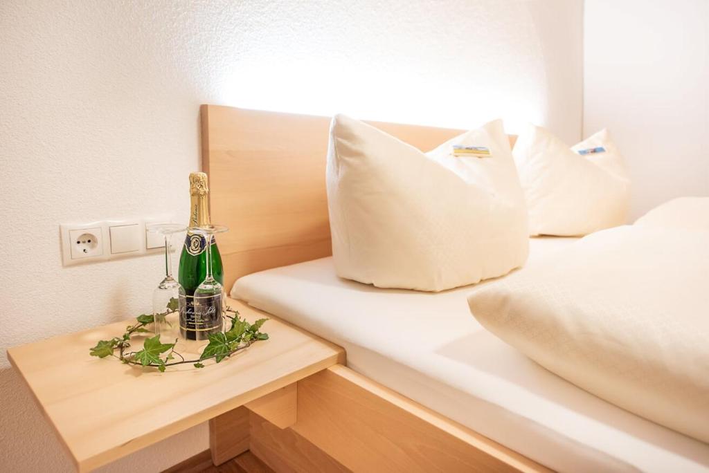 Postel nebo postele na pokoji v ubytování Wiesenhof Rusch