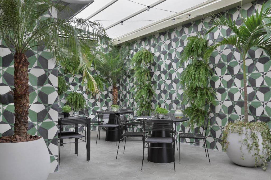 Yoo2 Rio de Janeiro, Tapestry Collection by Hilton photo