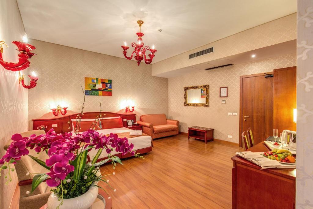 Augusta Lucilla Palace - Resim 31