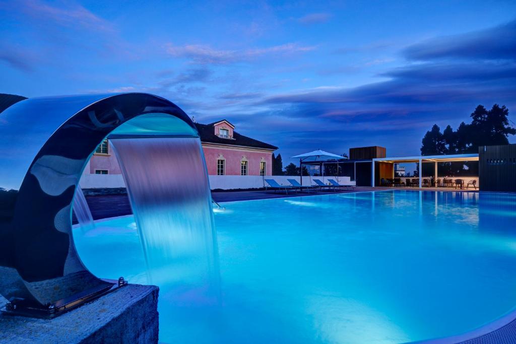 Bazén v ubytování Castello Dal Pozzo Resort Lago Maggiore - Preferred Hotels & Resorts nebo v jeho okolí