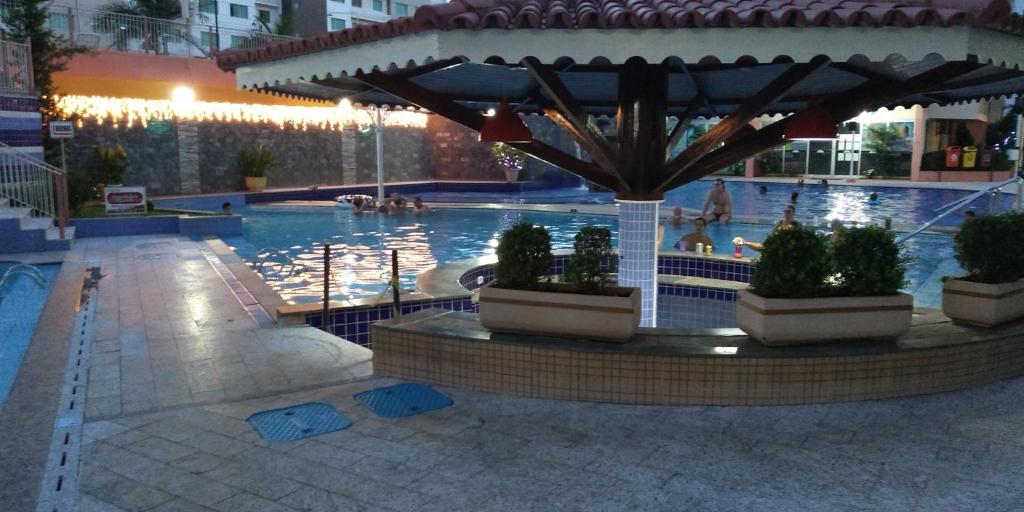 APARTAMENTO PARA TEMPORADA EM CALDAS NOVAS