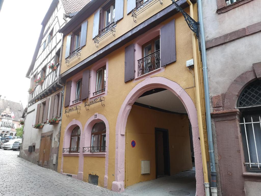 Budova, kde se apartmán nachází