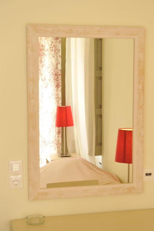 Postel nebo postele na pokoji v ubytování Gaia accomodation Hydras