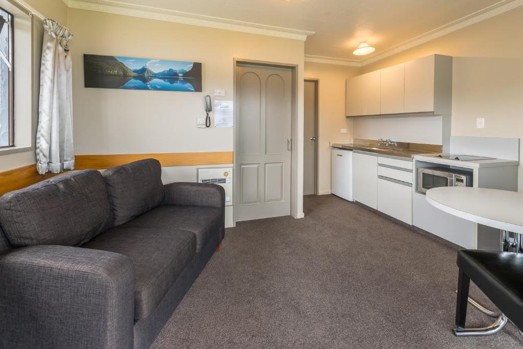 Lakeside Motel & Apartments - Resim 41