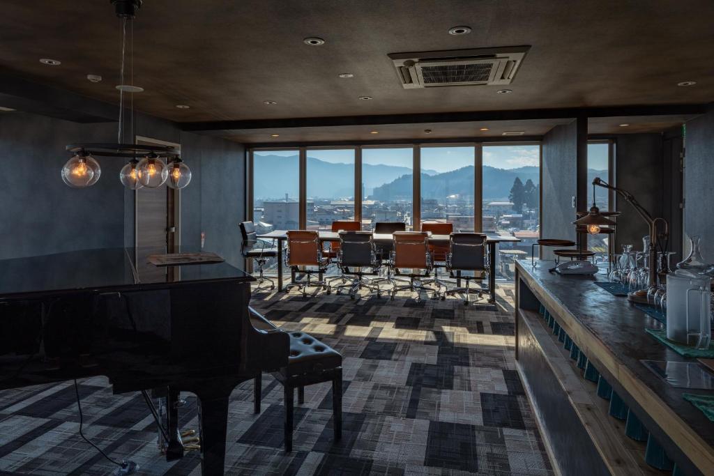 Nespecifikovaný výhled na hory nebo výhled na hory při pohledu z hotelu