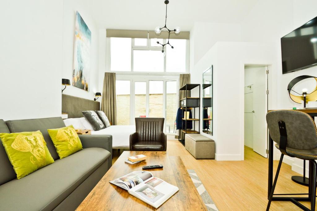 NineSuites - Studio Apartment (SUITE2), San Eloy 38
