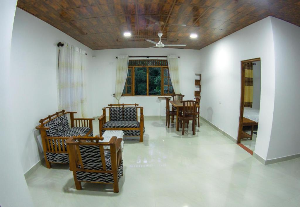 Rock View Home Stay - Chambre Double De Luxe
