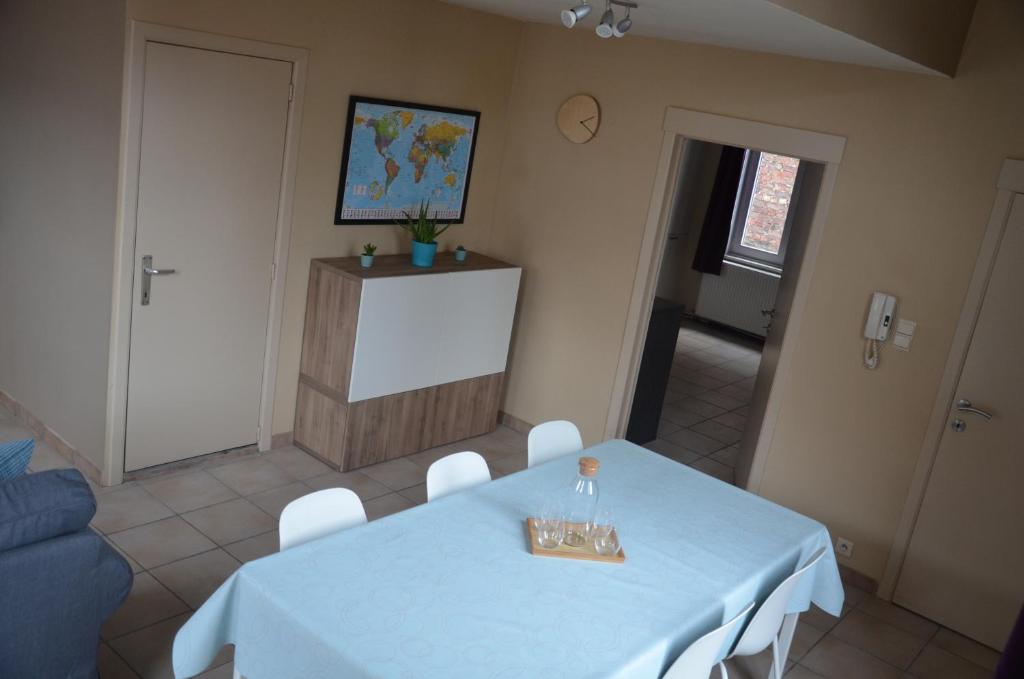TV a/nebo společenská místnost v ubytování Apartment Sariks Place